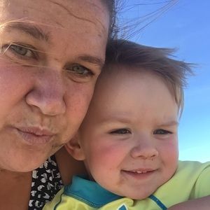 Meet your Posher, Stacy